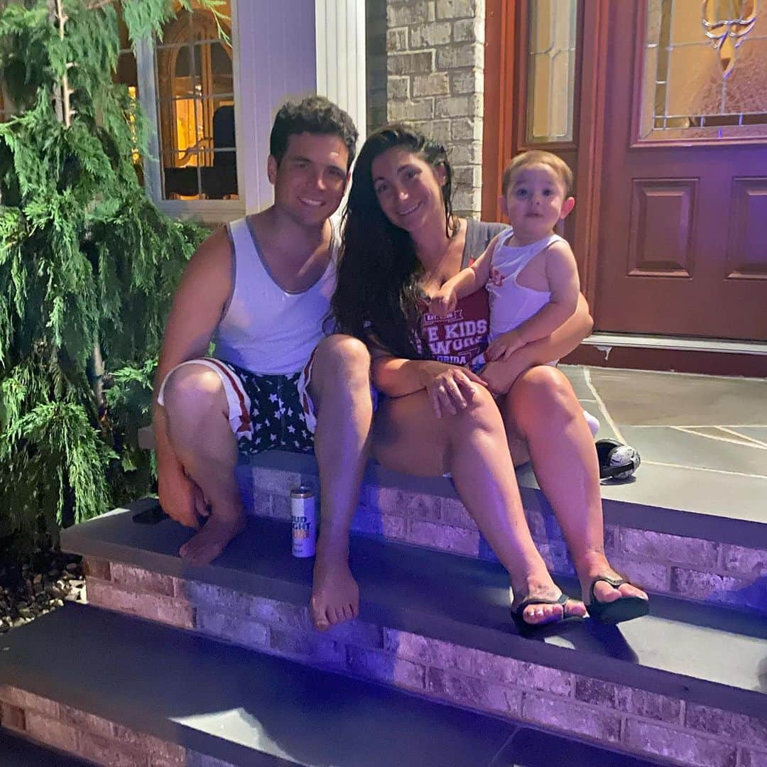 ディーナ・ニコール・コルテーゼのインスタグラム：「Buckner squad 🥰」