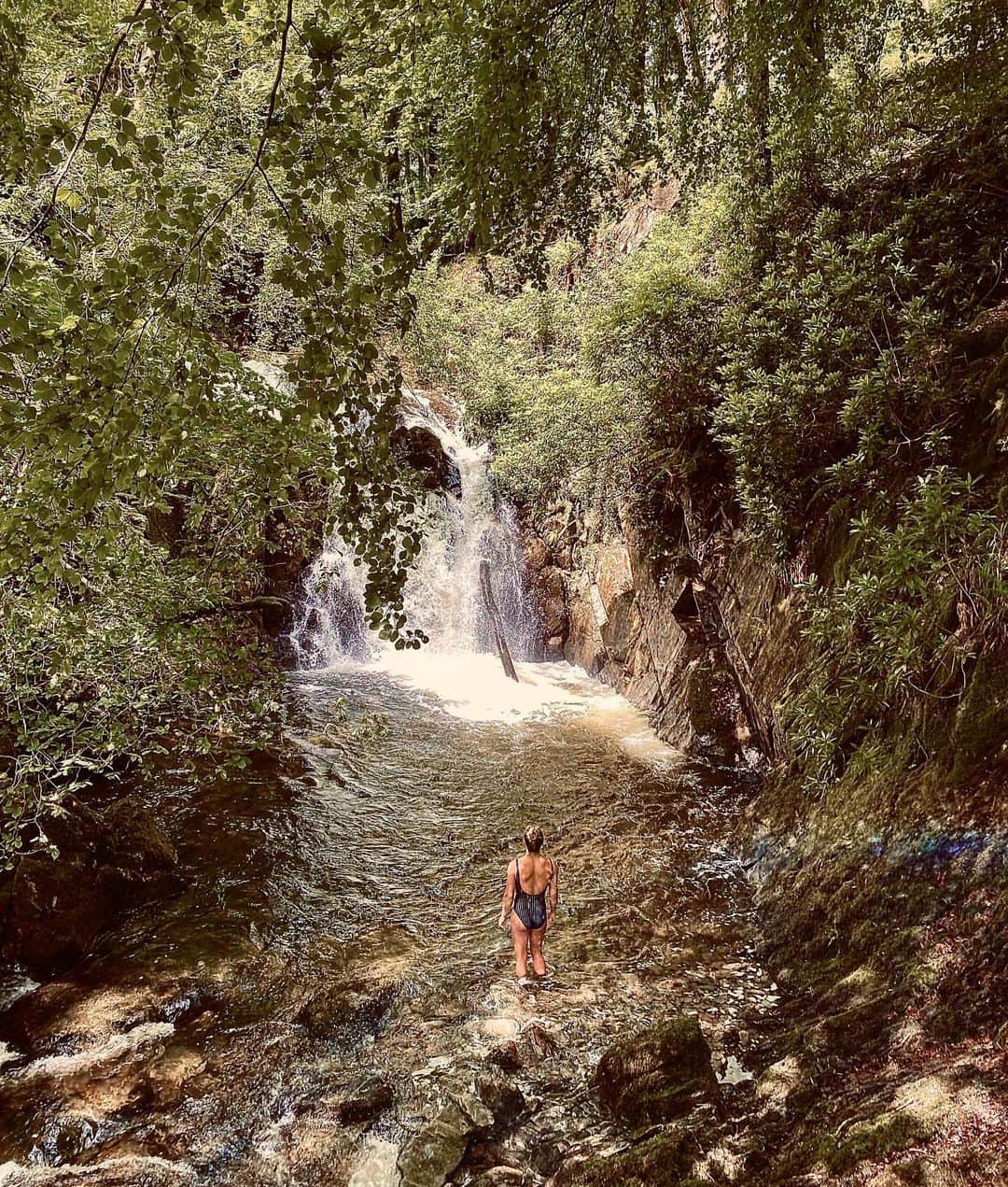 シャウナ・コックジーさんのインスタグラム写真 - (シャウナ・コックジーInstagram)「I love waterfalls!」7月6日 1時07分 - shaunacoxsey