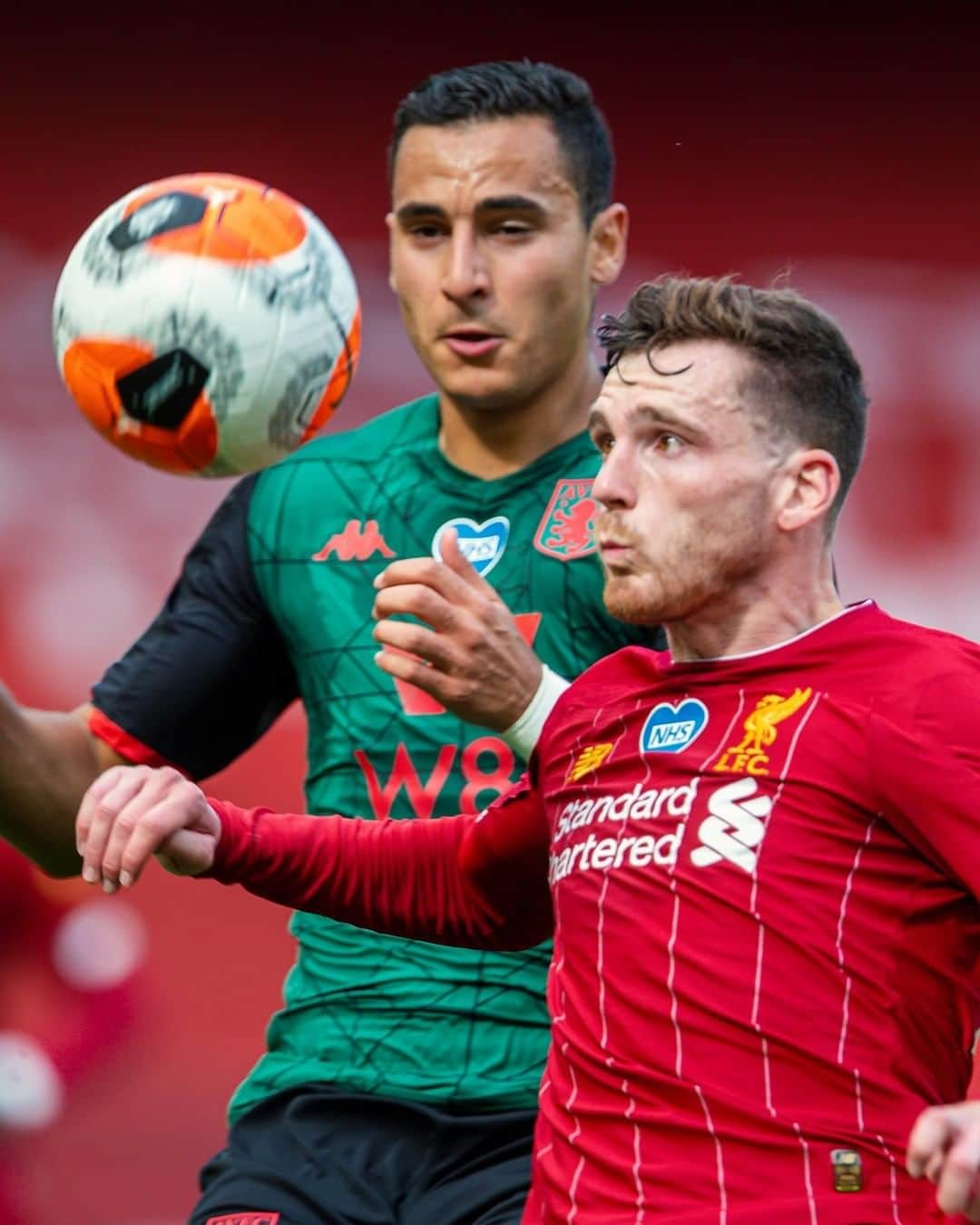 リヴァプールFCさんのインスタグラム写真 - (リヴァプールFCInstagram)「Still no breakthrough. Let's keep going Reds! 💪 #LFC #LiverpoolFC #Liverpool #Anfield #LIVAVL #StaySafe」7月6日 1時37分 - liverpoolfc