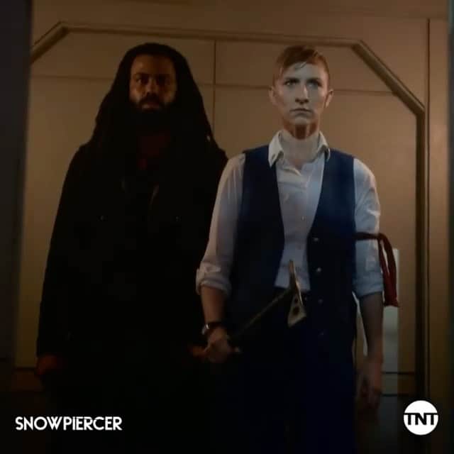 ミッキー・サムナーのインスタグラム：「EPISODE 8 Directed by @everardogout  Brace yourselves... seriously   Repost from @snowpiercertv TONIGHT, at 9/8c on @tntdrama.」