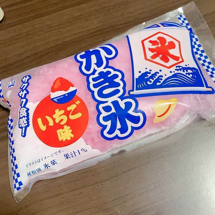 岩村菜々美さんのインスタグラム写真 - (岩村菜々美Instagram)「夏は時々、 「これ砂糖水だよなー」と思いながら 食べてます。」7月6日 2時21分 - nanami1120