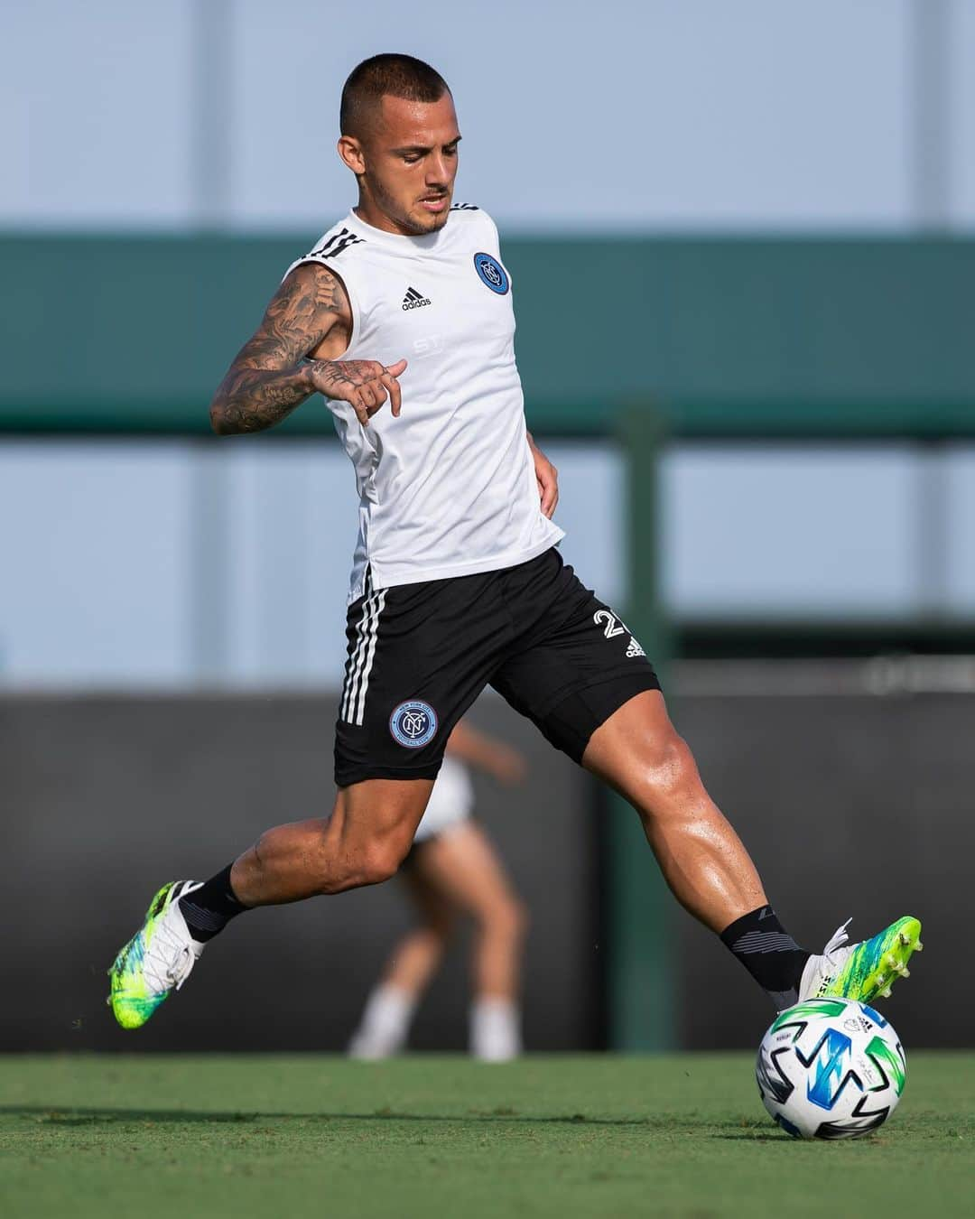 ニューヨーク・シティFCさんのインスタグラム写真 - (ニューヨーク・シティFCInstagram)「Scenes from the bubble ⚽️🗽📸 #NYCFC #mlsisback」7月6日 3時22分 - nycfc