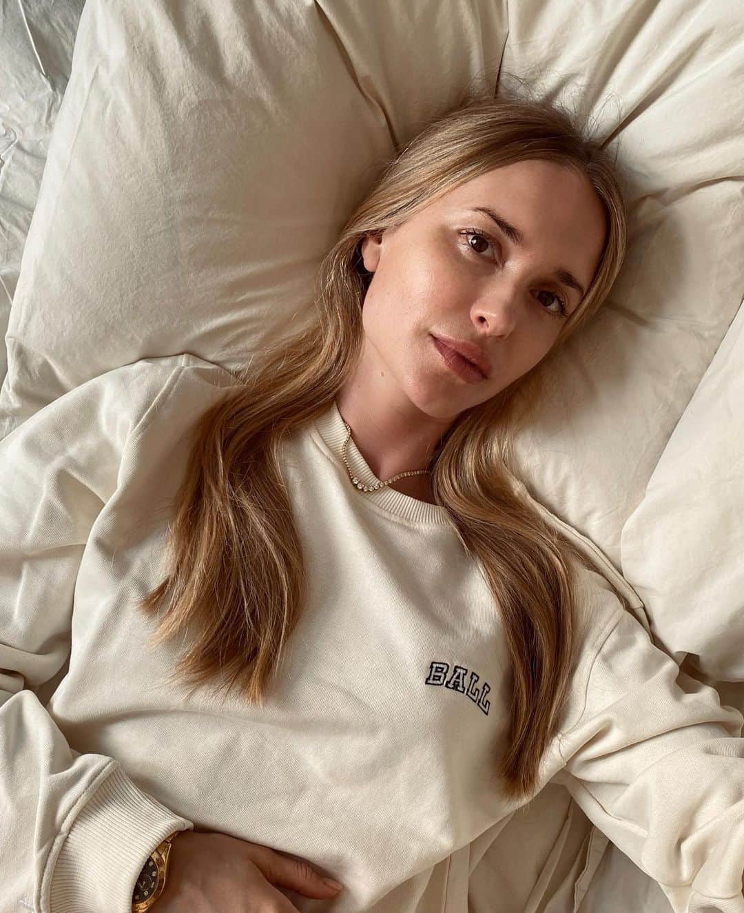 ペニーレ・タイスベックのインスタグラム：「Annonce @balloriginal  Sunday naps 🐥 #balloriginal」