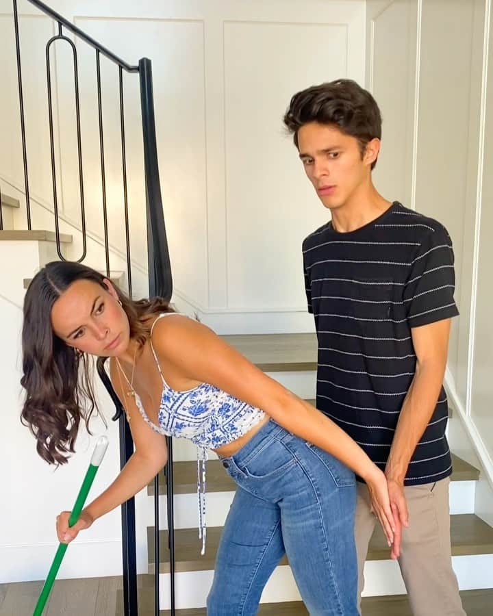 Brent Riveraのインスタグラム：「She got me😱😂 @piersonwodzynski」
