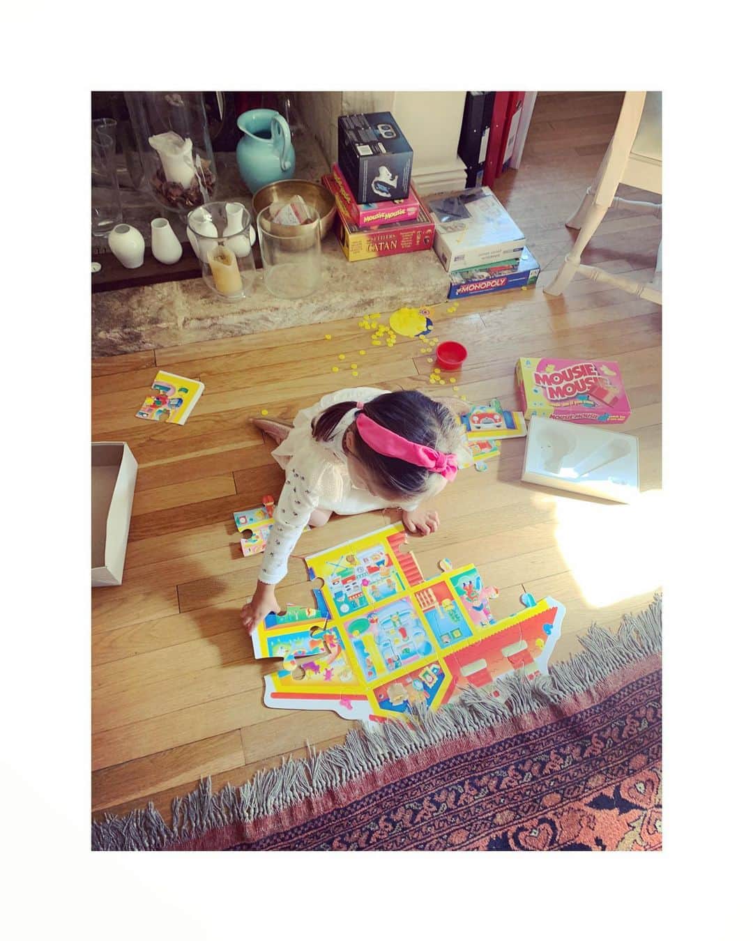 ダイアナ湯川さんのインスタグラム写真 - (ダイアナ湯川Instagram)「We’ve missed Sundays at Lena’s...  . . . . #daughter #toddler #two #play #sundays #sundayvibes #love #family #childhood」7月6日 5時08分 - diana.yukawa