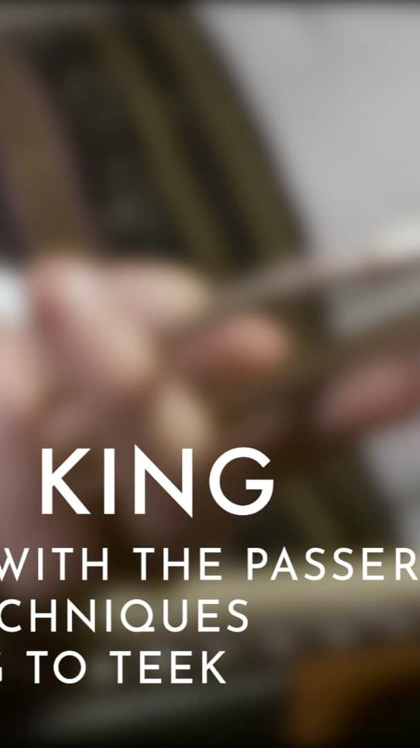 カーキ・キングのインスタグラム：「Tuning up, more techniques, and the opening to the song "Teek." Get your passerelle via the link in bio.  Join me this Friday 7/10 on YouTube 2 pm EST and Facebook at 10 pm EST for live masterclass and Q & A. Will post livestream links this week.」