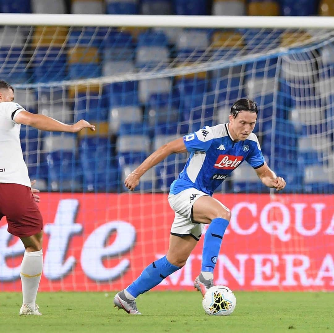 SSCナポリさんのインスタグラム写真 - (SSCナポリInstagram)「📸 Gli scatti del primo tempo ⚽ #NapoliRoma 0-0 (HT) 🇮🇹 @SerieA 💙 #ForzaNapoliSempre」7月6日 5時39分 - officialsscnapoli