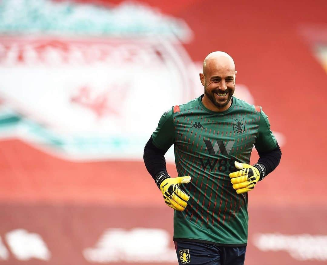 ホセ・マヌエル・レイナさんのインスタグラム写真 - (ホセ・マヌエル・レイナInstagram)「Great to be back at Anfield after 7 years 🔙  Not the same without that incredible crowd “Witnessing” it but still and always SPECIAL place to me! ❤️🏟  Solid performance from the team for most of the game, but not enough to get something positive. Build up from here for the last 5 games and never give up! 🦁💪🏼   #UTV #GoodMemories #Anfield」7月6日 7時03分 - preinaofficial