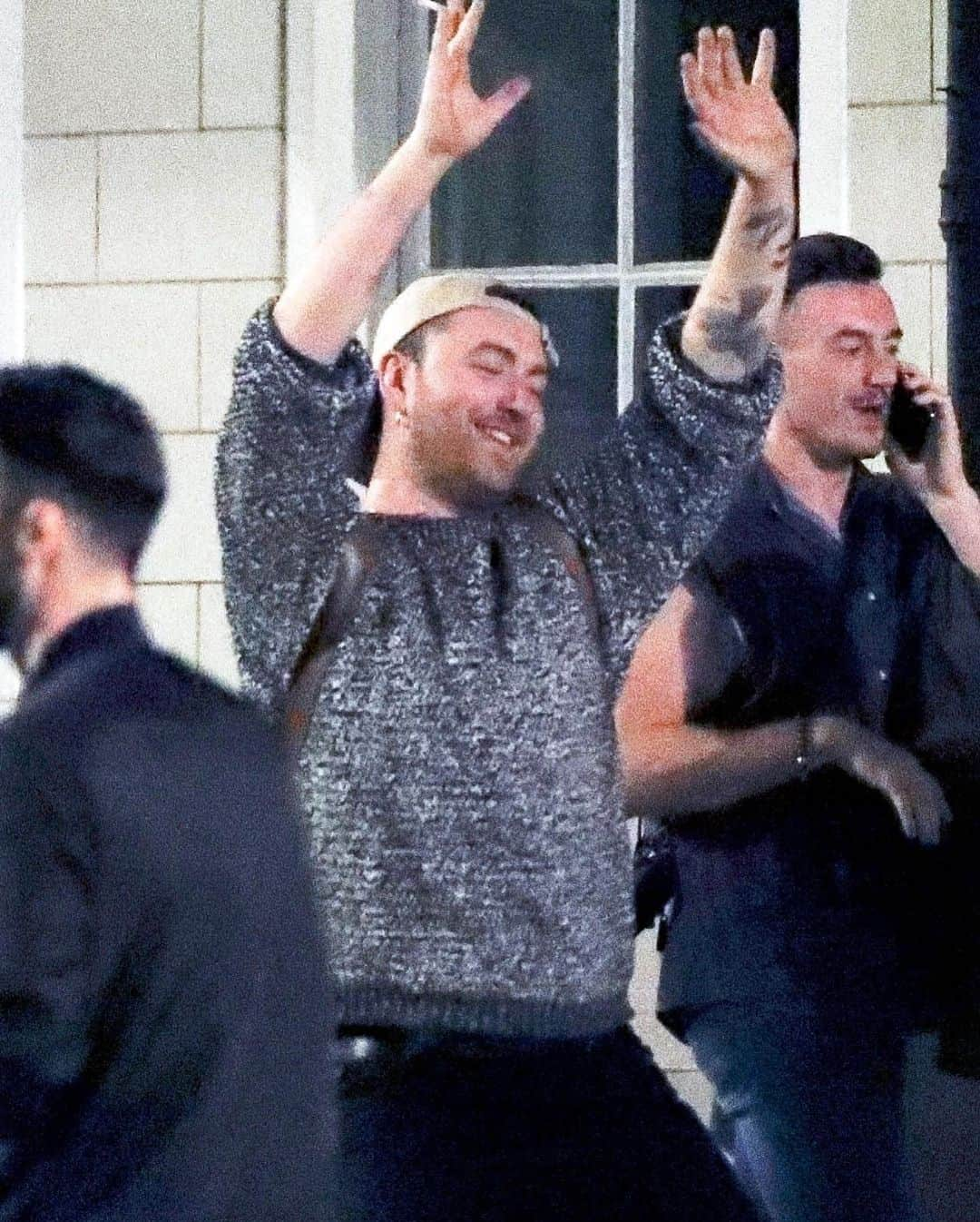 Just Jaredさんのインスタグラム写真 - (Just JaredInstagram)「@samsmith dances it out among friends during a night out in Soho. #SamSmith Photos: Backgrid」7月6日 7時31分 - justjared