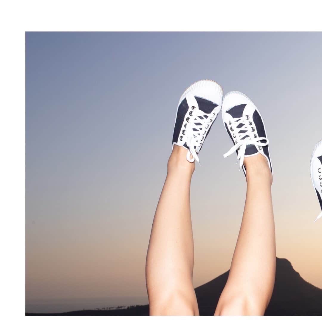 のインスタグラム：「Komrads ICNS. Shop now and enjoy your staycation #Komrads #ICNS」
