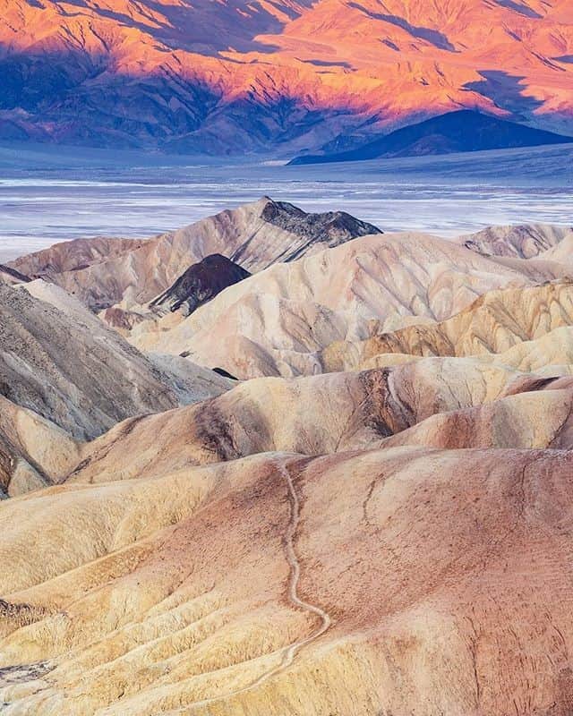 JALさんのインスタグラム写真 - (JALInstagram)「. The always-picturesque Death Valley National Park #FreshAirJuly  絵画のような美しさの #デスバレー 国立公園✨ . . Photo by @davidsafanda Post your memories with #FlyJAL  #JapanAirlines #america  #deathvalley #awesome_earthpix」7月6日 17時30分 - japanairlines_jal