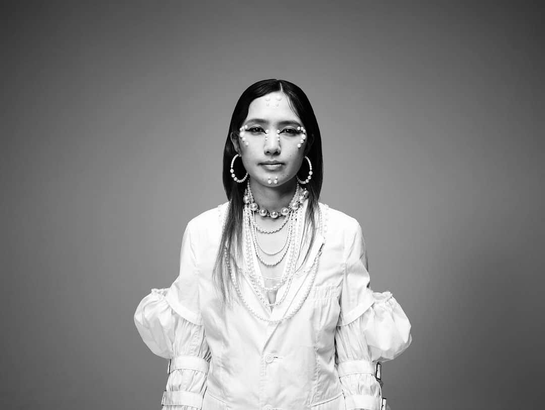 エイミーのインスタグラム：「SF新生AAAMYYY Photographer @yohji_uchida  Art Makeup @yuka_hirac  Hair @kimura_kazuma  Styling @fk_info」
