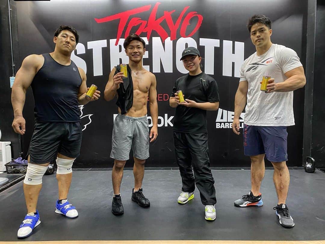 山本俊樹のインスタグラム：「- @blackships_choujin1   B-boy @bboyshigekix B-girl  @bgirl_ram  超人 　@maxmakito」