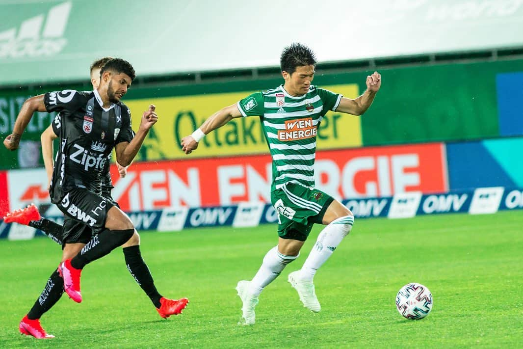 北川航也のインスタグラム：「. 💚🤍 Thank you for your support 19/20. Have a nice holiday. Vielen Dank ☺︎ . @skrapid1899 @red_ring_shots  . #skrapid #rapidwien #scr #北川航也」