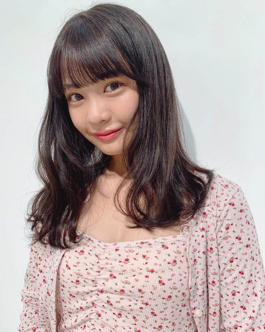 西本ヒカルのインスタグラム：「#monday 🌷🌸🌺」