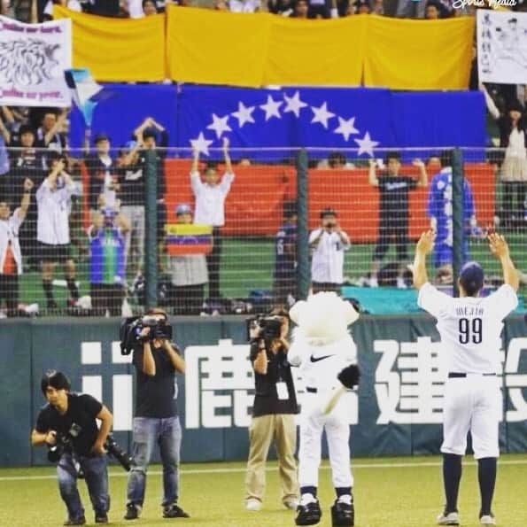 エルネスト・メヒアのインスタグラム：「Orgulloso de ser venezolano !! Respeto Trabajo y más trabajo hablemos menos 🤫 Feliz día de la independencia!! 🇻🇪 #Venezuela #independencia #eldeguanare #5dejulio」