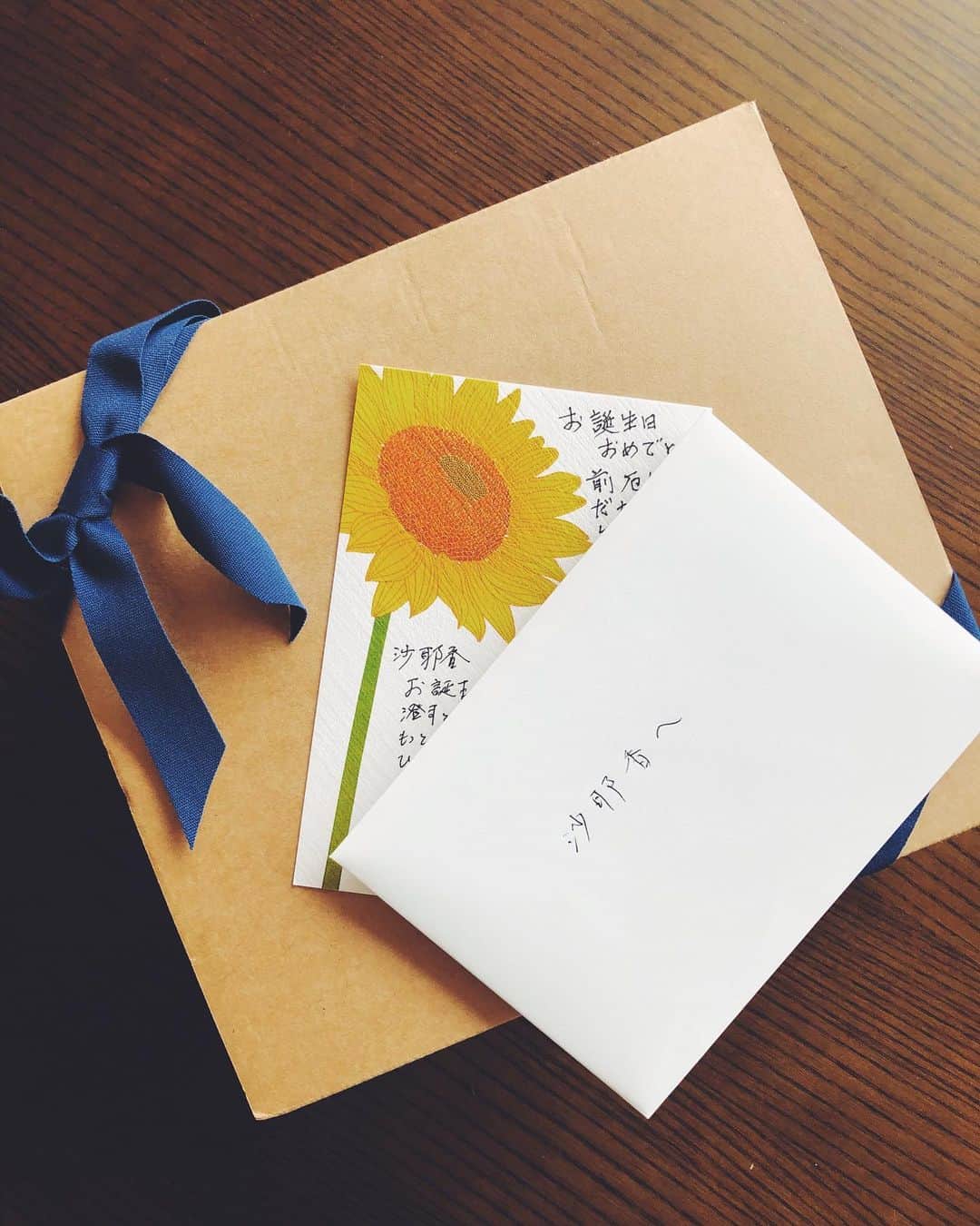 尾形沙耶香さんのインスタグラム写真 - (尾形沙耶香Instagram)「#birthdaygifts 🎁 💌  Thank you❣️」7月6日 13時21分 - sayakaogata