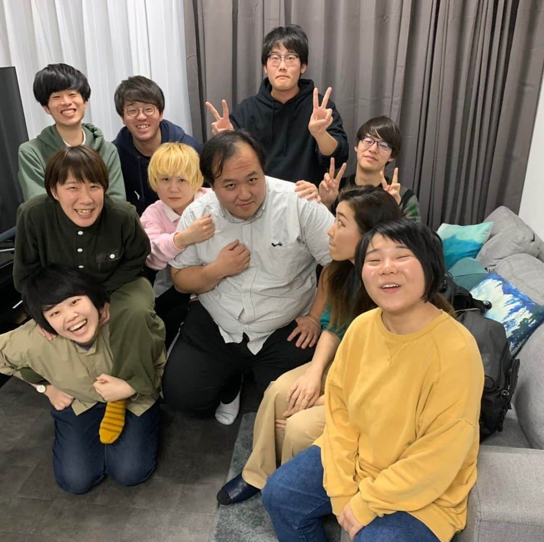 檜原洋平のインスタグラム：「2019.12.22 飯塚さんにM-1を見せてもらった日」