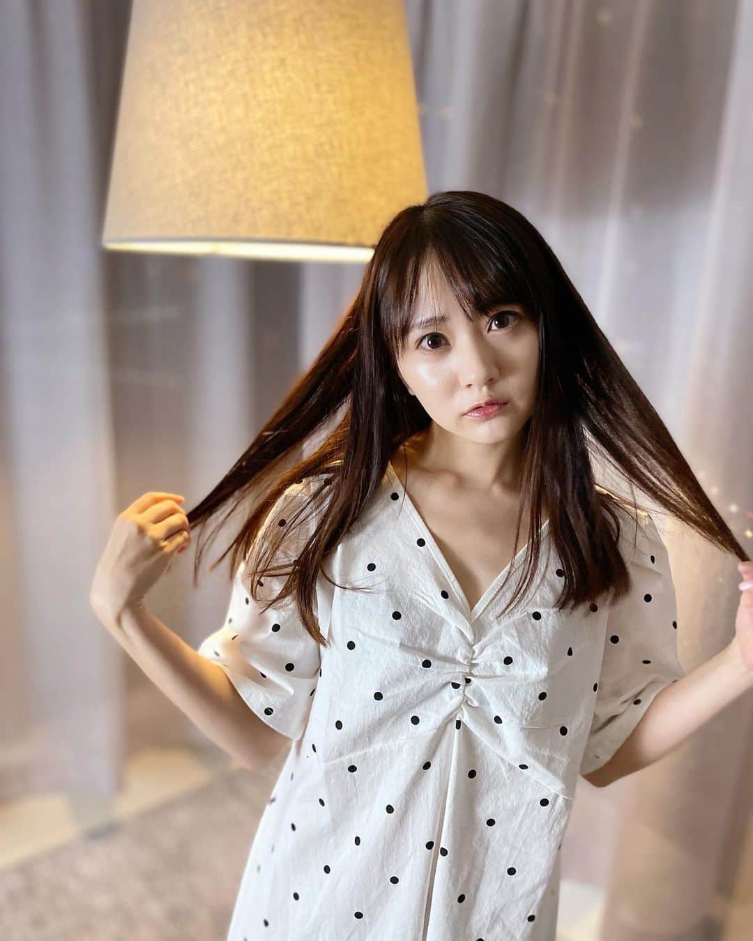 浜田翔子さんのインスタグラム写真 - (浜田翔子Instagram)「今日こそは動画しょこちゃんねるの方あげる予定。 引っ越してこんな大変だったけてくらい片付かない🤣  この着てるお洋服はタグ付けしてます🏷🥰」7月6日 13時58分 - shoko_hamada
