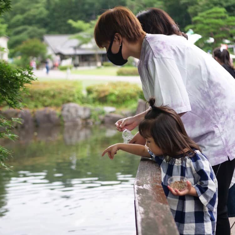 山本摩也のインスタグラム：「.﻿ ﻿ 🐟🏞👧🏻🏕 ﻿」