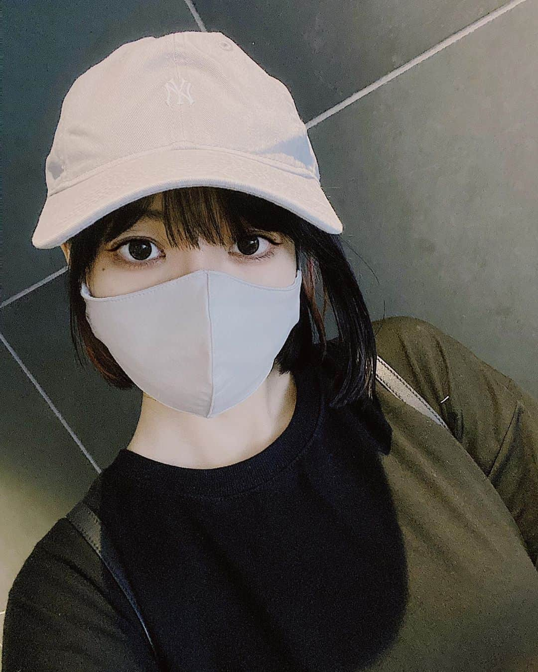 岡田紗佳さんのインスタグラム写真 - (岡田紗佳Instagram)「洋服とマスクいっつも合ってるよねって褒められる😷」7月6日 15時13分 - sayaka_okada