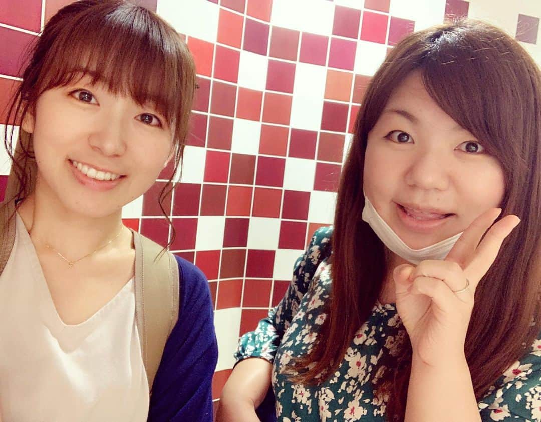 のインスタグラム：「CDデビュー7周年 アニバーサリーライブ ━━━━━━━━━━━━━━━━━ いよいよ明日です😊 CDデビュー7周年を迎えられた感謝の気持ちで歌います🎤 リハーサルもバッチリ👍😆 新曲もやります！お楽しみに(*^^*) .*.*.*. はたゆりこ＆美羽希。 「Anniversary 2 man live～記念日だらけの七夕の夜～」 日時：7月7日(火)開場19:00／開演19:30 会場：銀座Miiya Cafe　中央区銀座6-3-16,4F チケット：前売¥3,400／当日¥3,900(1ドリンク¥600別) Pf. 佐藤めぐみ ご予約はinfo@hatayuriko.netまで♪ ※ツイキャスプレミア配信もあります。 銀座Miiya Cafeのツイキャスページよりご購入ください。 .*.*.*.」