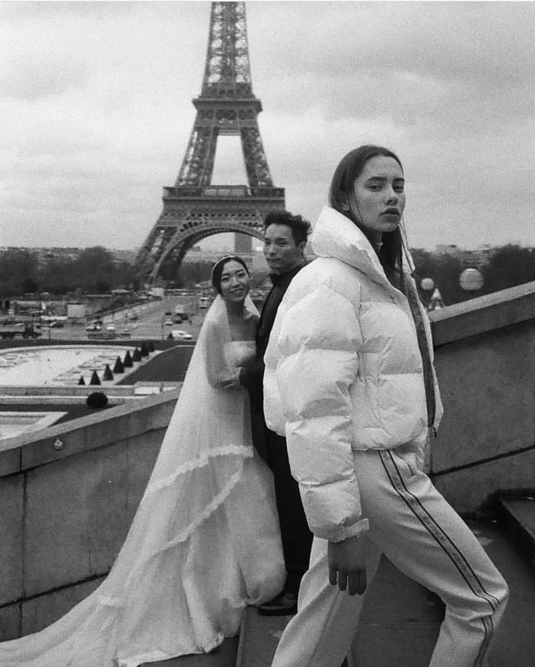 leslie & dani & harriのインスタグラム：「image by unknown   forever a fave」