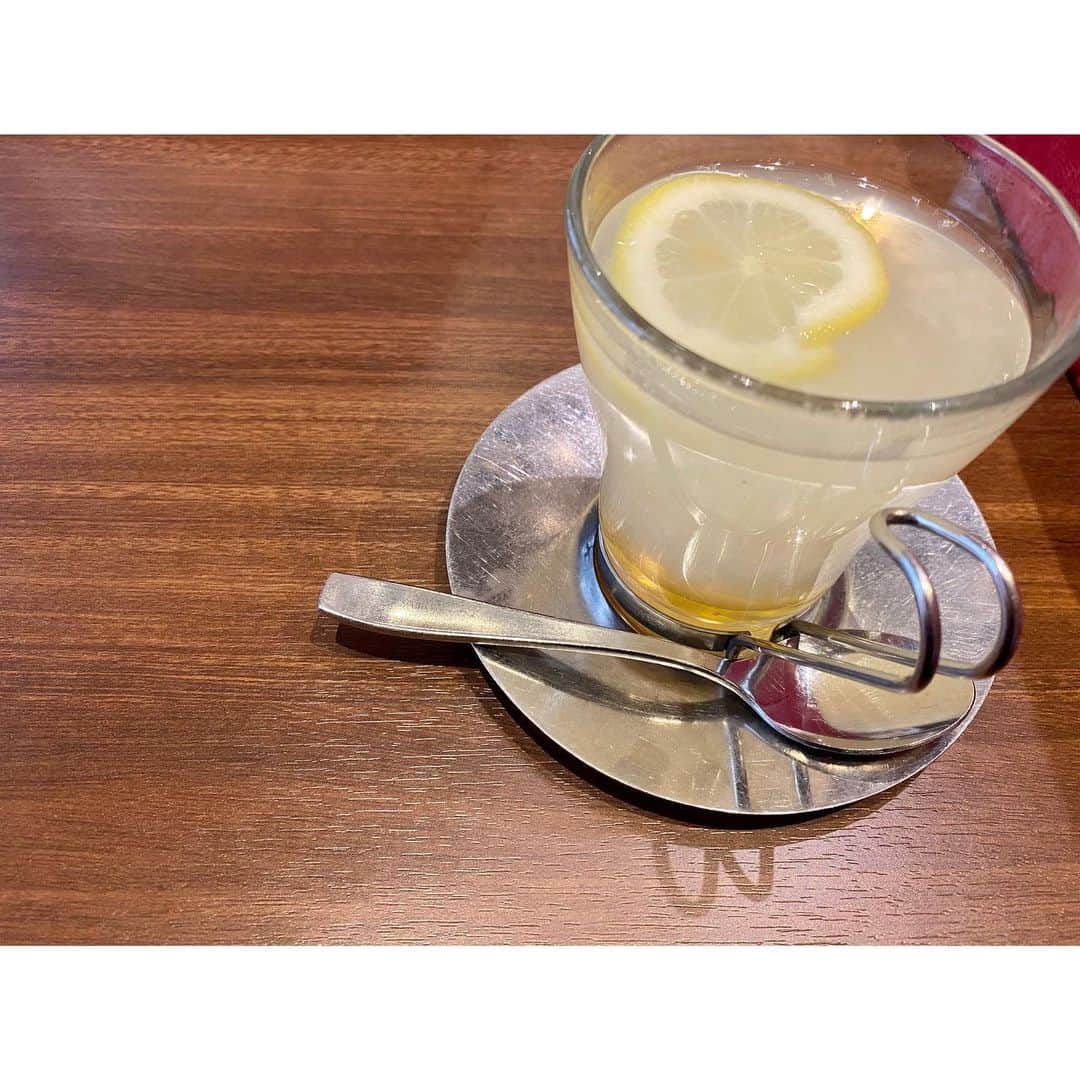 田中珠里さんのインスタグラム写真 - (田中珠里Instagram)「.  🍋想像以上に酸っぱかった🍋 #たなかしゅり」7月6日 17時24分 - shuritanaka_official