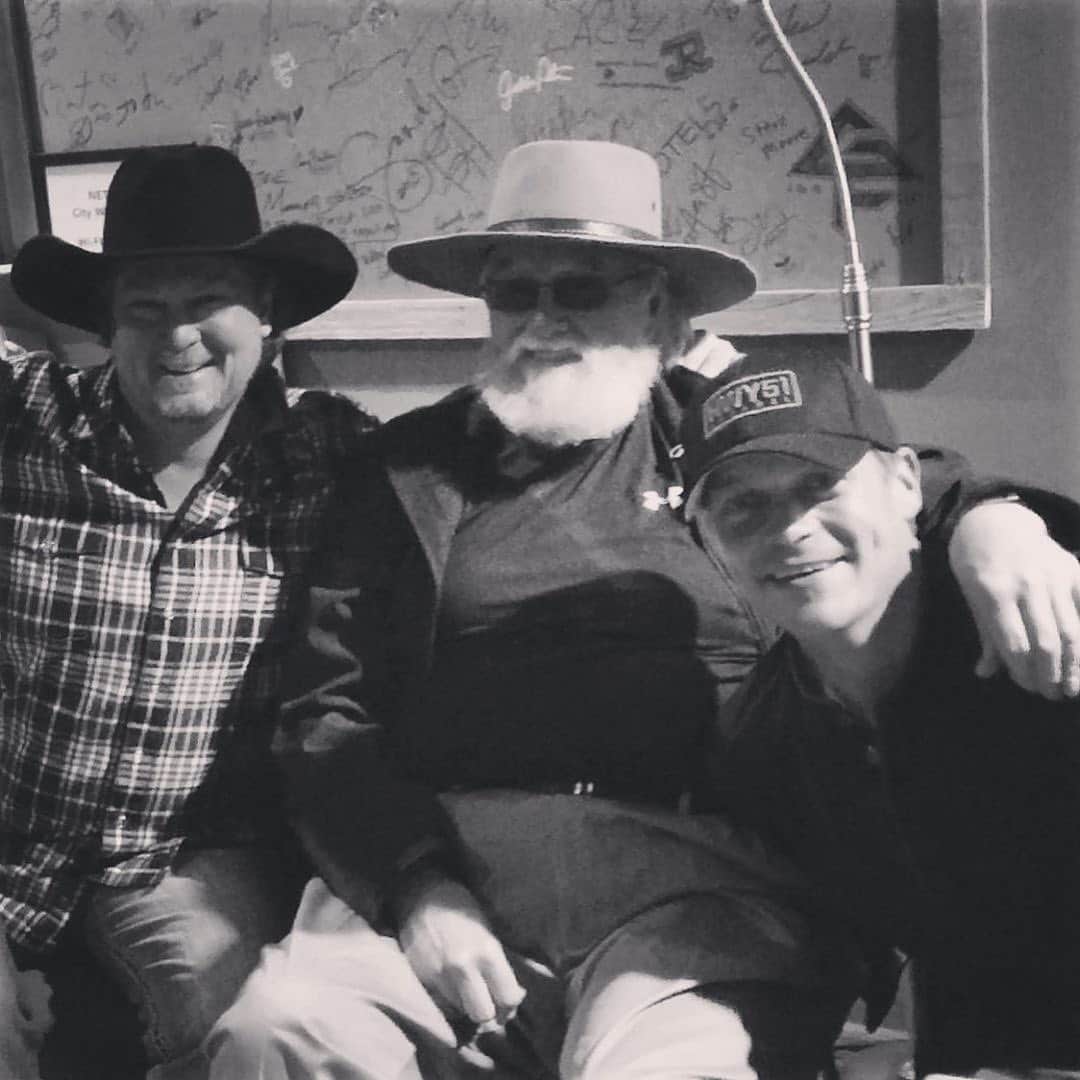 3 Doors Downのインスタグラム：「“God bless you Mr. Charlie. Thank you for helping me to save my life. One of the finest men to walk this earth.” - @brad3doorsdown」