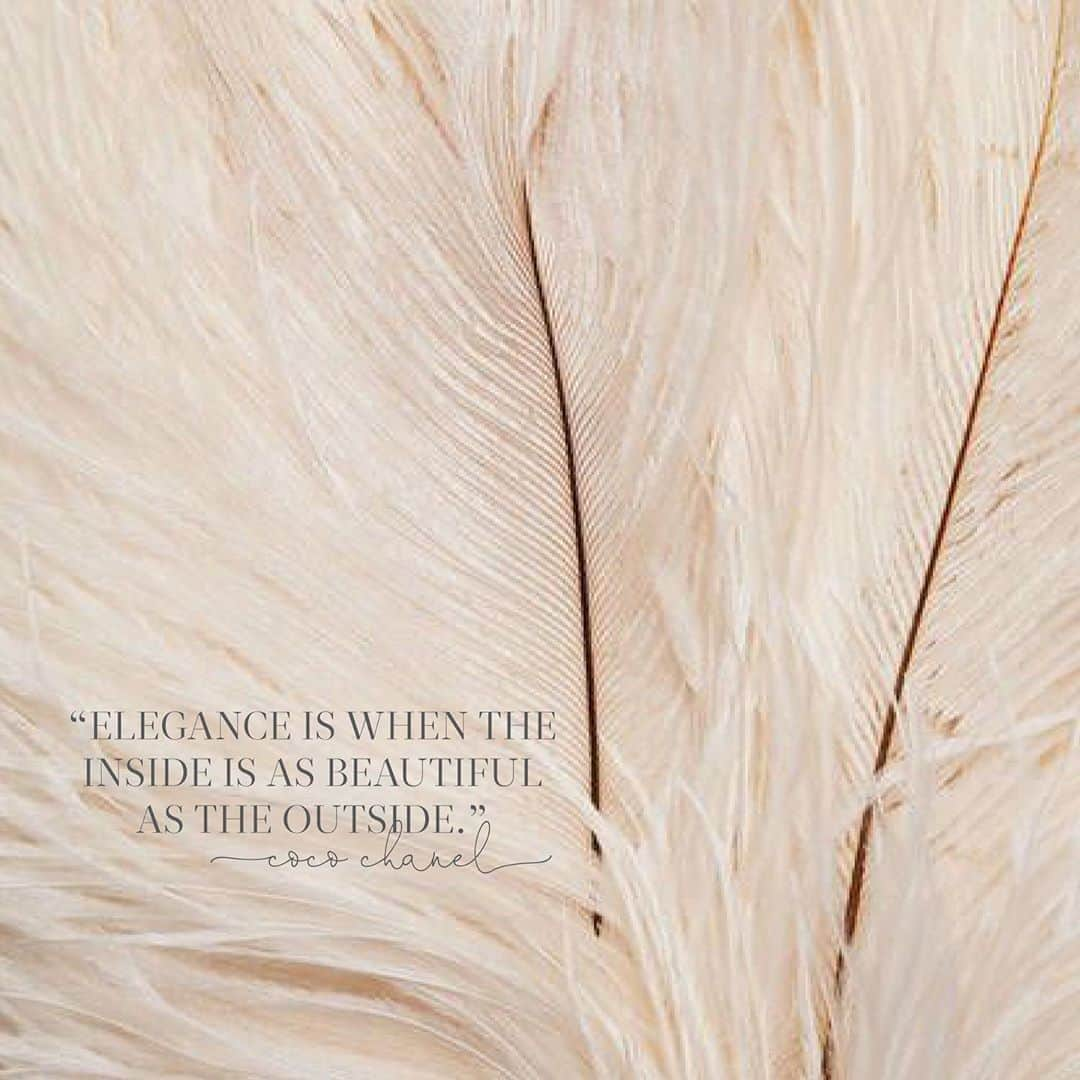 キャサリンディーンさんのインスタグラム写真 - (キャサリンディーンInstagram)「#catherinedeane #lovequote #summerlove #cdloves #weddingcouture #weddingdressinspo #modernbride #summerinspo #positivequotesdaily #graceful」7月7日 4時02分 - catherine__deane