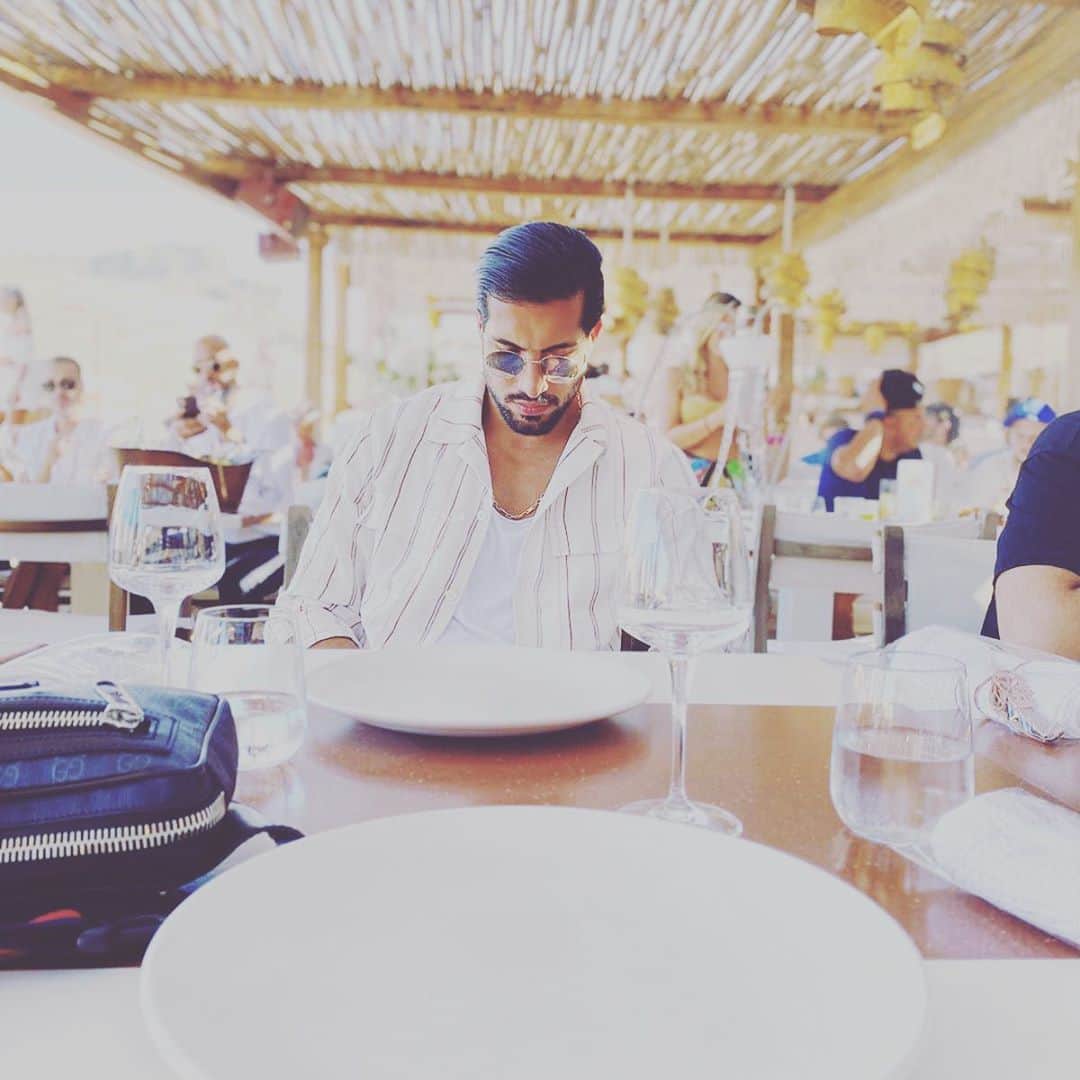 エムレ・カンのインスタグラム：「🍽🌮 #EC23」