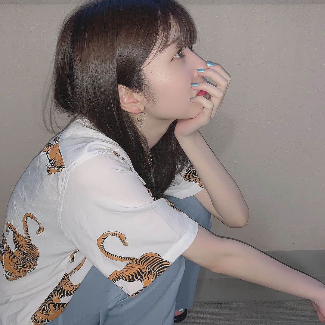 のインスタグラム：「. YouTubeの登録者数10万人になりました💫 本当に嬉しいです。 ありがとうございます❤︎」