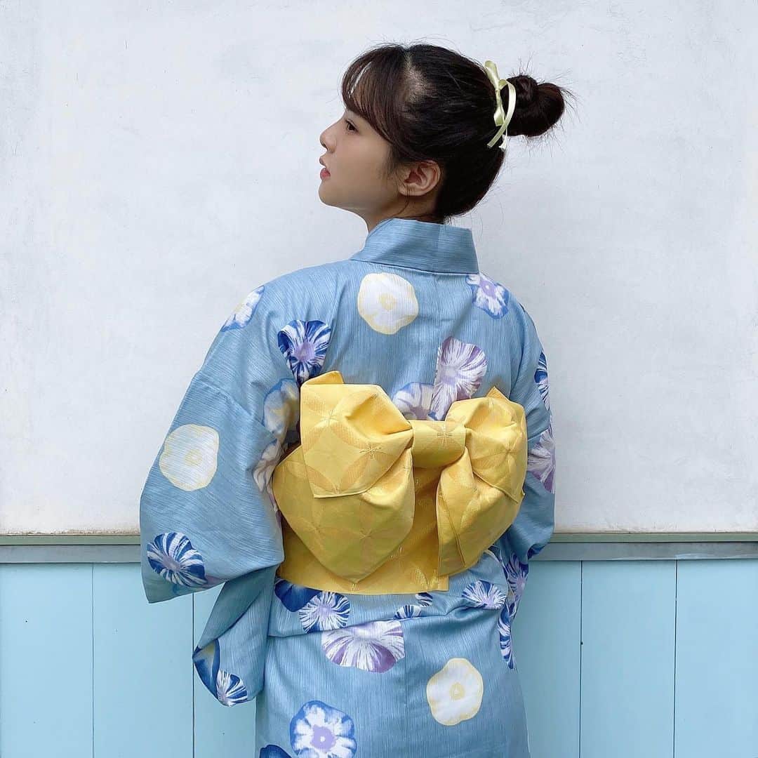 のインスタグラム：「* 今年は毎年地元で行われる 村上大祭がなくて寂しいから 少しでも夏気分味わおうと思って 浴衣で村上をいろいろまわりました🎐 撮った写真は生写真になる予定です。 おたのしみに〜  浴衣: @e_hyphen_world_gallery  #321_code #浴衣 #ゆかた #浴衣女子」