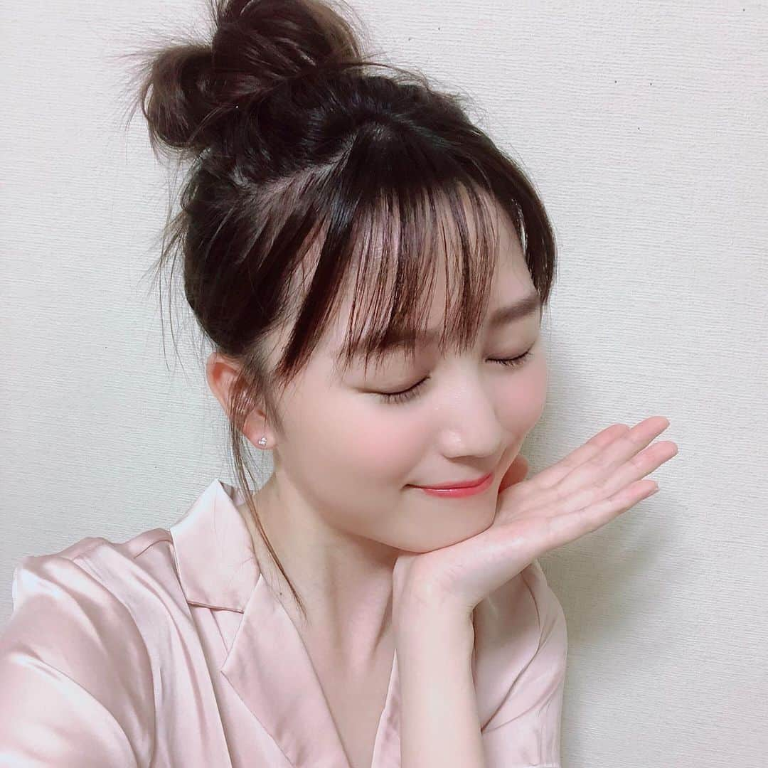 伊藤美優さんのインスタグラム写真 - (伊藤美優Instagram)「今日は久しぶりに~でもないんですけど（笑）事務所へ！ あ、ファンレターも受け取りました❣️ とってもうれしいです、大切にします😌」7月6日 20時57分 - miyuuuuu_ito