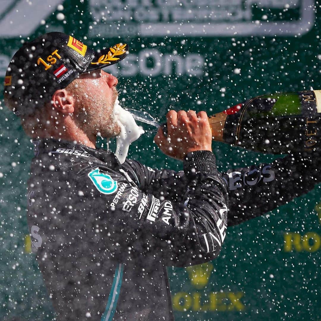 MERCEDES AMG PETRONASさんのインスタグラム写真 - (MERCEDES AMG PETRONASInstagram)「Leave some for the rest of us, VB! 😜  It was an eighth @f1 win and his second in Spielberg for our flying Finn! 🚀 #AustrianGP」7月6日 21時17分 - mercedesamgf1