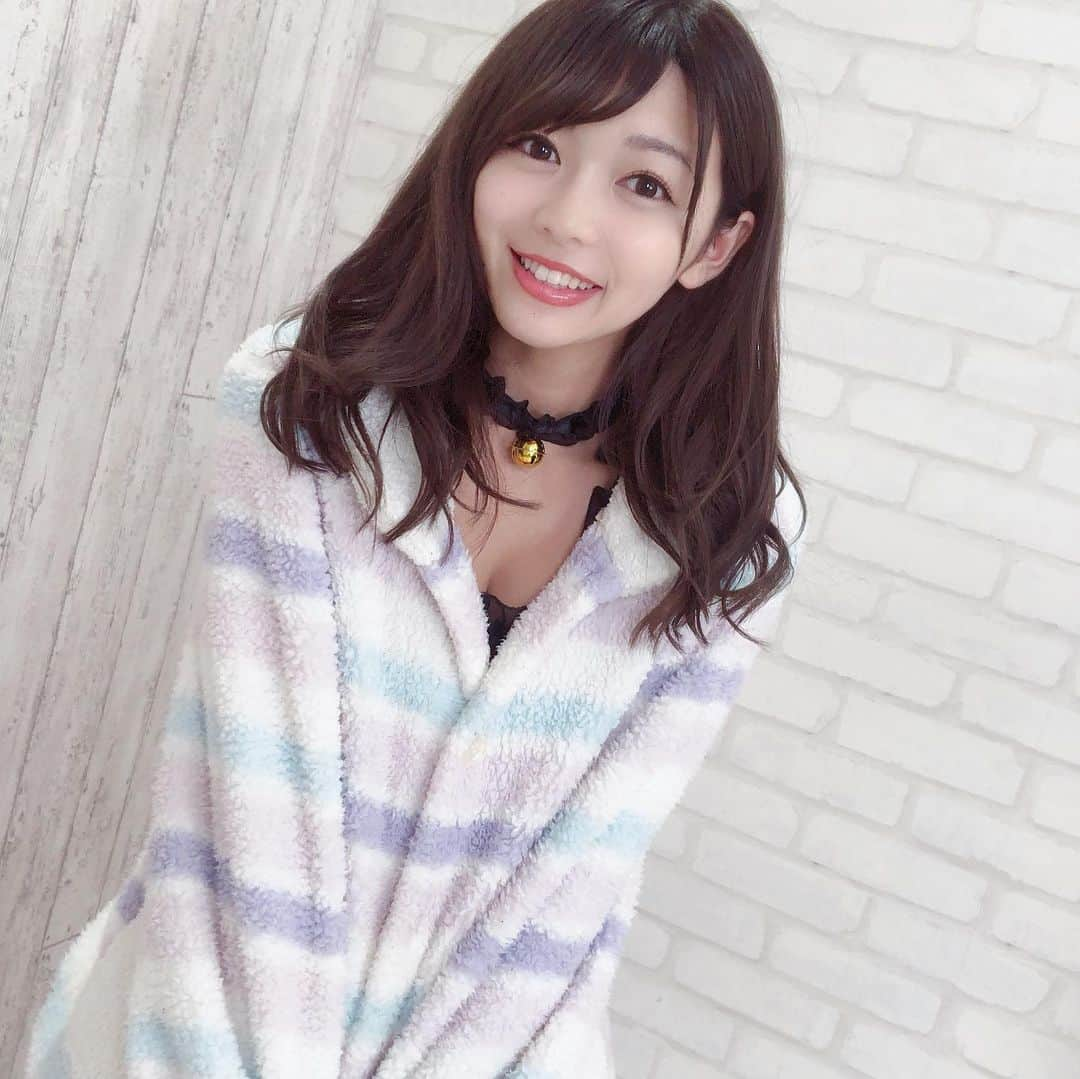 織田唯愛さんのインスタグラム写真 - (織田唯愛Instagram)「. げんき〜？？ . 下半期も頑張って行こー٩(ˊᗜˋ*)و . . どうも！ 占い師さんから、お褒めの言葉ばかりもらってる、ラッキーガール織田唯愛です！ . どの占い師さん、霊能士さん？からも あなたは、成功するしかいわれないので まずはじめのゴールに向かって、 ひとつひとつ丁寧に、しっかり取り組んで生きる(✿´꒳`)ﾉ°+. . よくも悪くも、未来は、変わるから 今以上に頑張って、怠けず頑張るー！ . 見ててね！！ . . 近々、また嬉しいお知らせがあります！ . 暫し待たれよ♡♡ . . . #グラドル自画撮り部 #グラビア #女優 #グラドル #アイドル #織田唯愛 #織田唯愛布教活動 #ポジティブ #元気 #Happy #占い」7月6日 21時19分 - odaichika