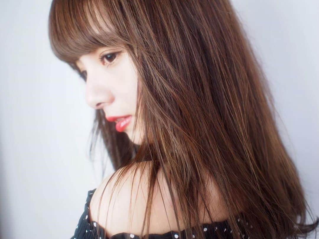のインスタグラム：「ㅤㅤ 😗😙 #福岡 #福岡女子 #カメラ女子 #撮影 #一眼レフ #カメラ #福岡美容室 #大名美容室 #ヘアカラー #ヘアスタイル #透明感」
