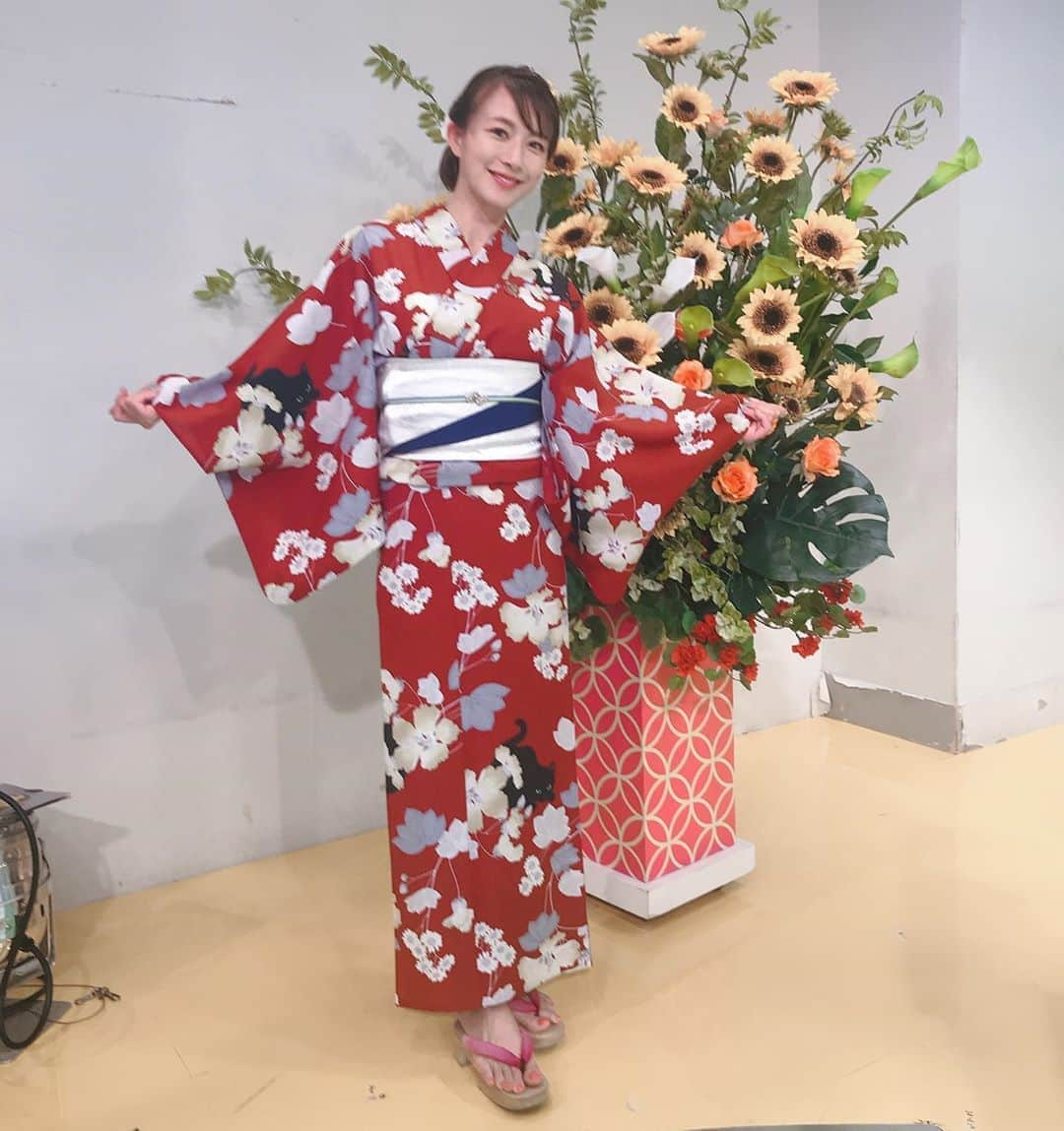 大島由香里さんのインスタグラム写真 - (大島由香里Instagram)「今週は浴衣ウィークです🌻 #無松庵 #新装大橋 #バラいろダンディ #大島由香里」7月6日 22時21分 - yukari__oshima