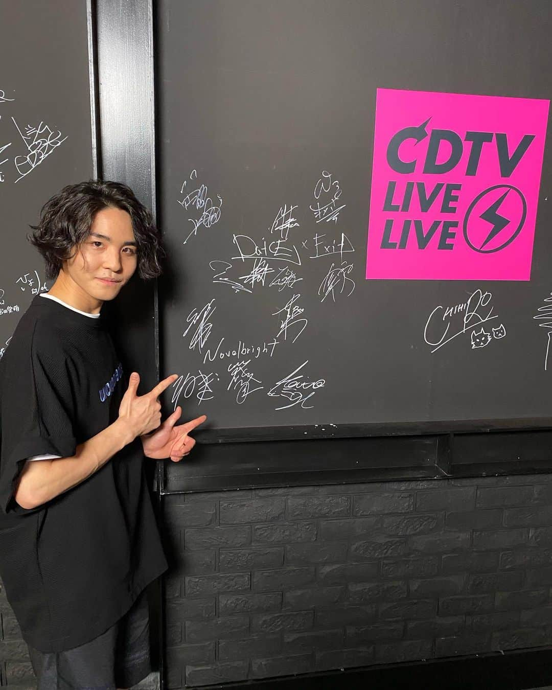 ねぎさんのインスタグラム写真 - (ねぎInstagram)「CDTVライブ！ライブ！ 最高に楽しかった！  初の地上波ゴールデンタイム生演奏。 しかもフルコーラス。光栄でした。  観てくれた皆さんありがとうー！」7月6日 22時59分 - nb__nd