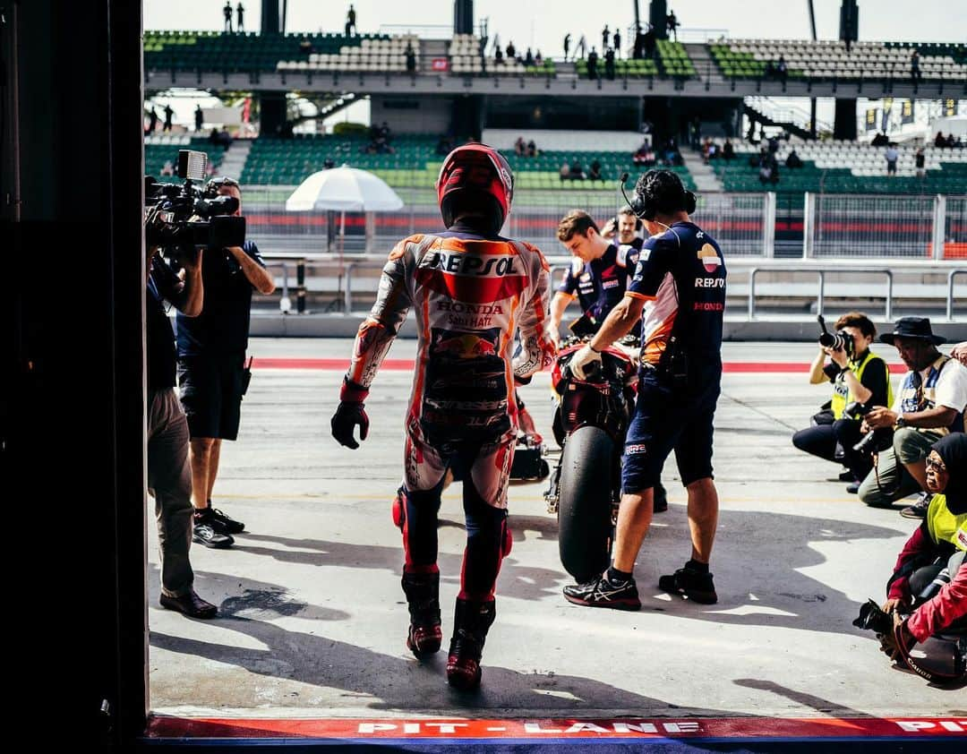 レプソル・ホンダさんのインスタグラム写真 - (レプソル・ホンダInstagram)「New week. Same focus.」7月6日 22時54分 - hrc_motogp