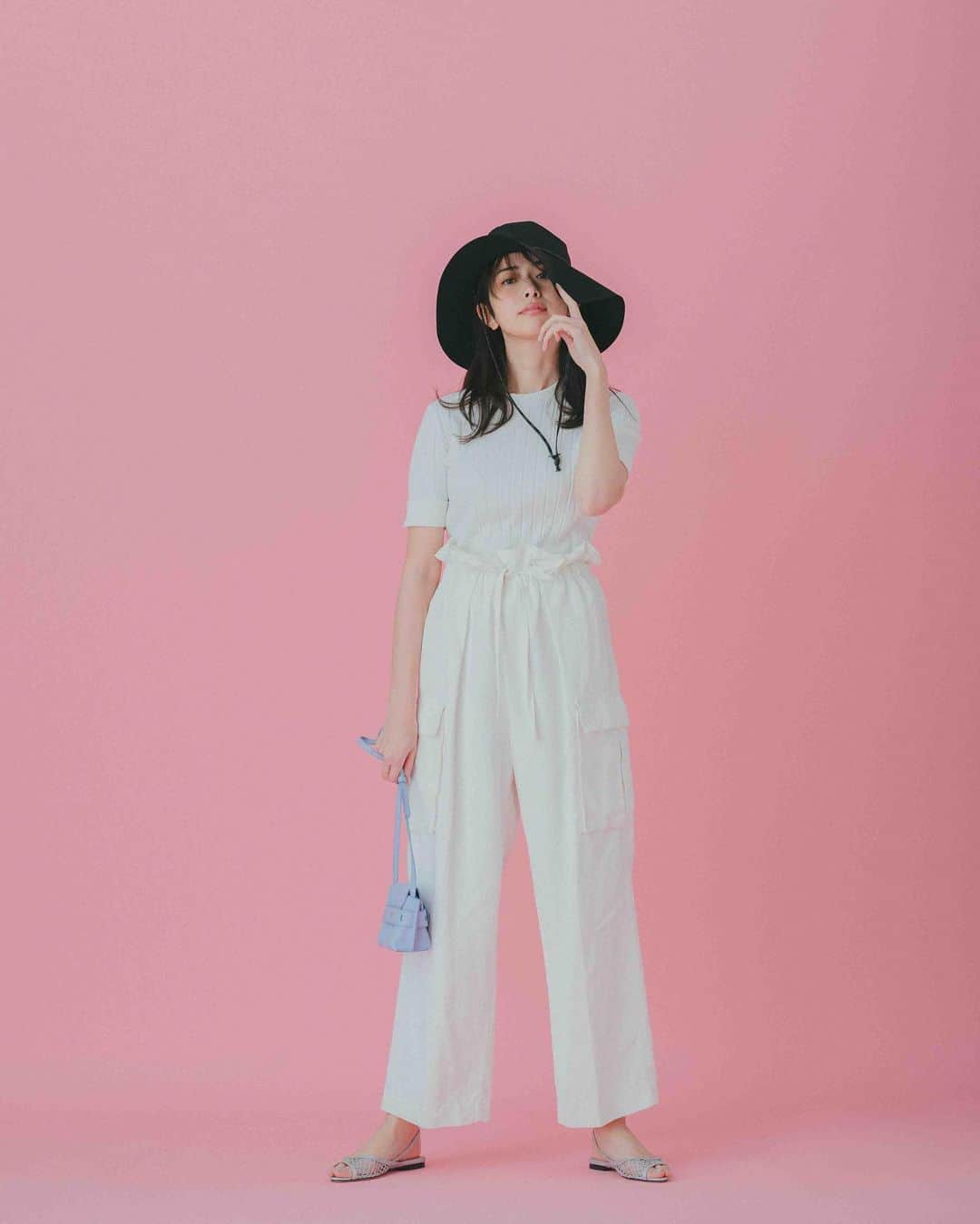 加納奈々美のインスタグラム：「GINGER7.8月号発売中です💗  #gingermagazine」