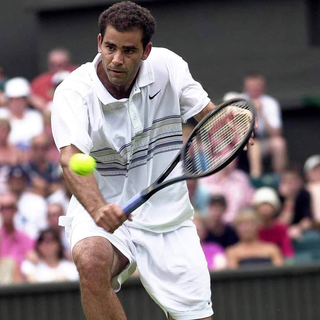 ATP World Tourさんのインスタグラム写真 - (ATP World TourInstagram)「A star is born ⭐️  . In 2001, @rogerfederer beat seven-time @wimbledon champion Pete Sampras for his first win on Centre Court.」7月7日 4時31分 - atptour