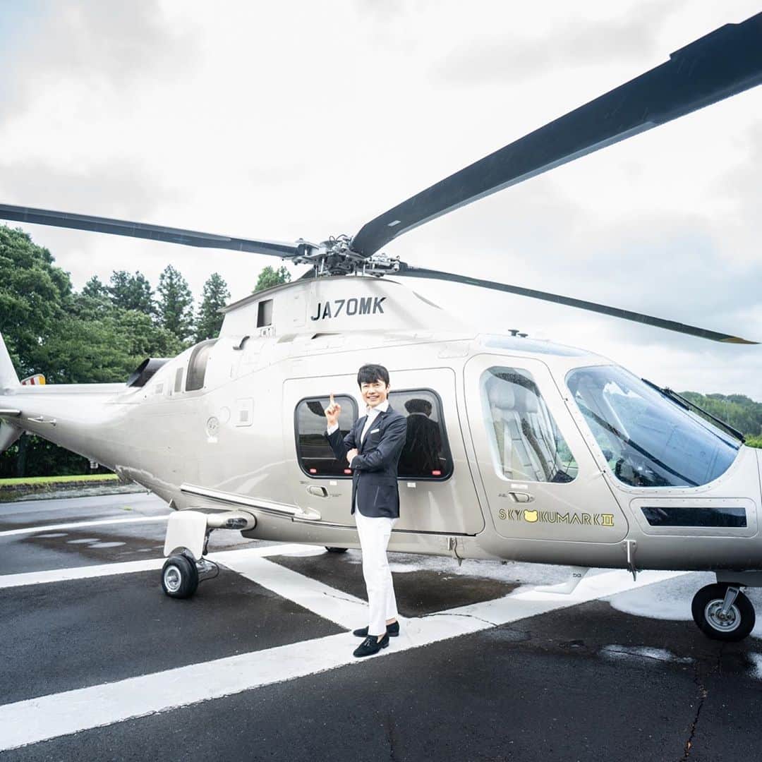 熊谷正寿さんのインスタグラム写真 - (熊谷正寿Instagram)「今日は｢Samantha global presents  GMOインターネットカップ｣の表彰式テレビ撮影の為に、イーグルポイントゴルフクラブへひとっ飛び。  飛んでる時は操縦に集中。仕事の事を考えないので唯一のリラックスタイム（笑）  テレビ東京系列で7月19日16時から放映します。  #pilot #aw109 #helicopter #helicopters #agusta #agustawestland #lpga #golf #イーグルポイントゴルフクラブ #イーグルポイント #eaglepoint」7月6日 23時36分 - masatoshi_kumagai