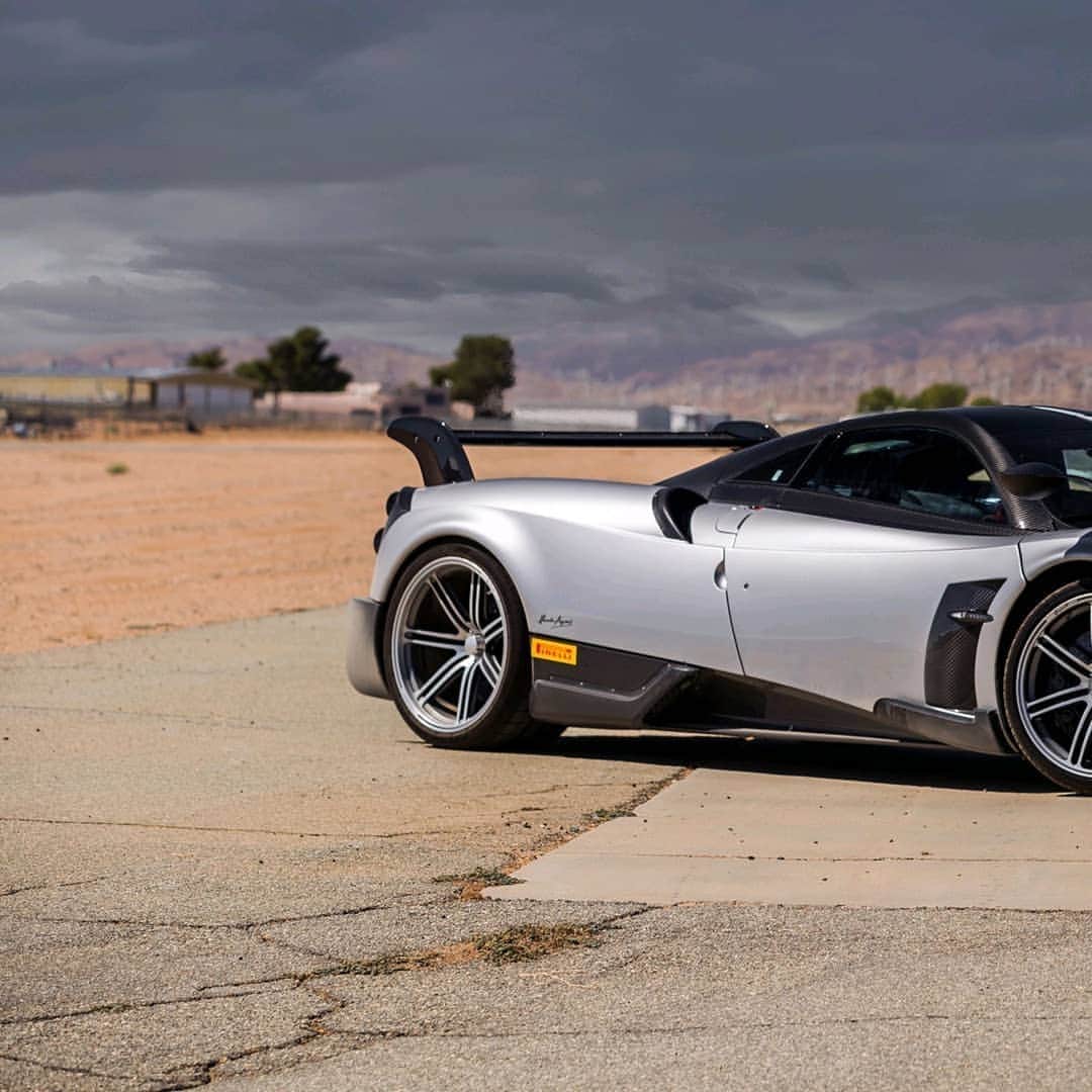パガーニ・アウトモビリのインスタグラム：「Light like the wind, with its only 1,218 kilos the #huayrabc is one of the lightest hypercar ever made! ⠀ #hittheroadagain⠀ #pagani #huayra」