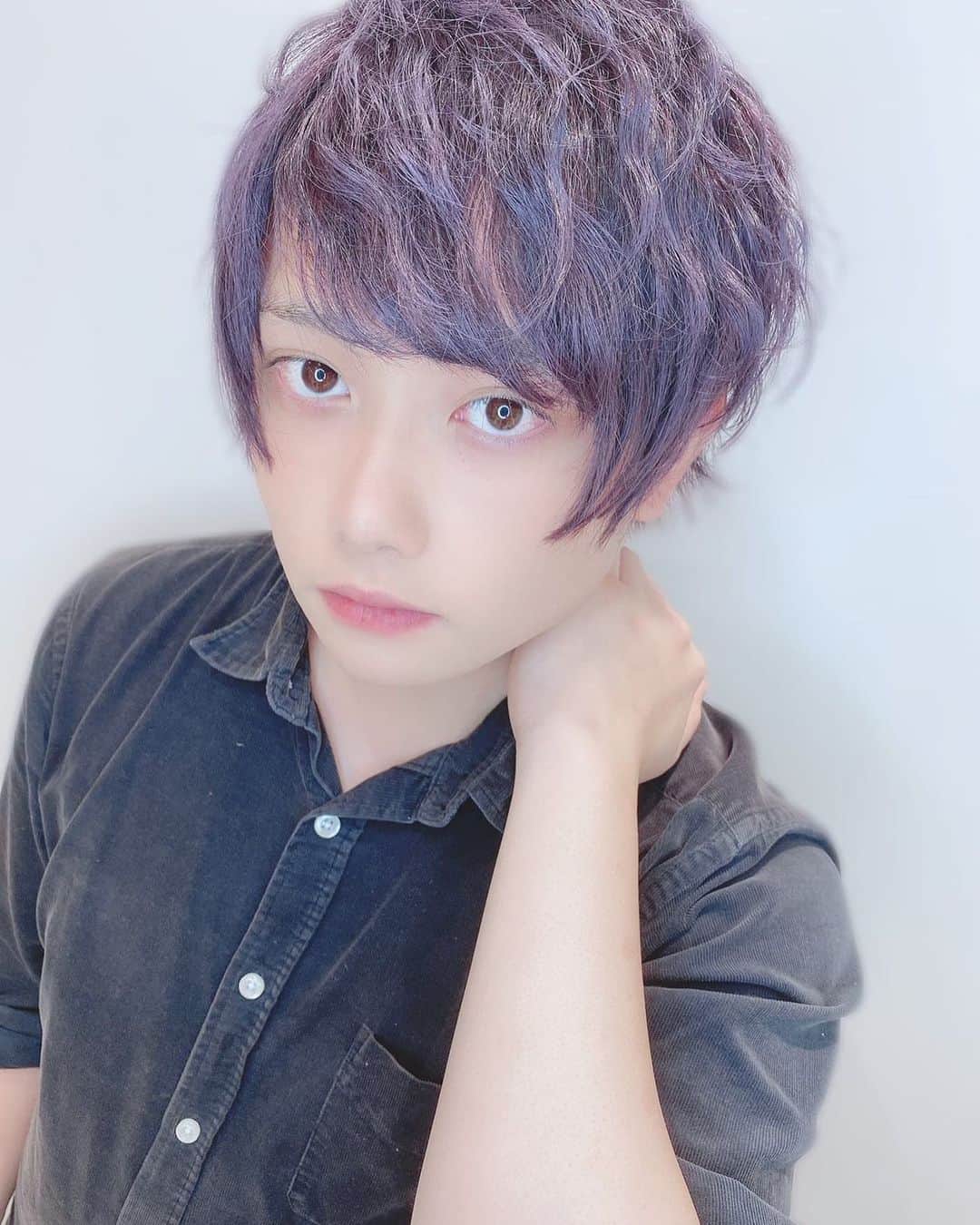 にきぽんのインスタグラム：「久しぶりに美容室行ったよん！！ どう？？？？」