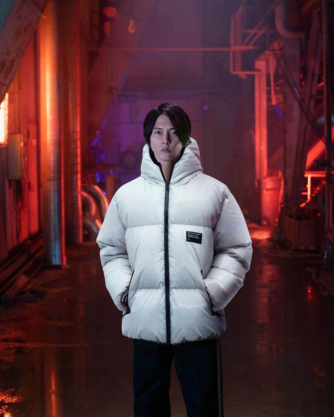 モンクレールさんのインスタグラム写真 - (モンクレールInstagram)「The new standard in progressive streetwear. Tomohisa Yamashita in a down filled jacket in coated organza, and an aqua take on the Karakorum with a customizable Dymo machines label. _ #MONCLERGENIUS #MONCLERFRAGMENT @FujiwaraHiroshi @tomo.y9」7月7日 0時58分 - moncler