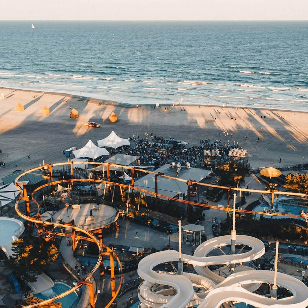 PAUL HEWITTさんのインスタグラム写真 - (PAUL HEWITTInstagram)「This place will definitely be put on our bucket list. ✔️🌊⚓️ #getAnchored #paulhewitt __ #waterpark #ocean #view #sea #beach #travelgoals #travel #watches #accessories #accessory #maritime」7月7日 1時01分 - paul_hewitt