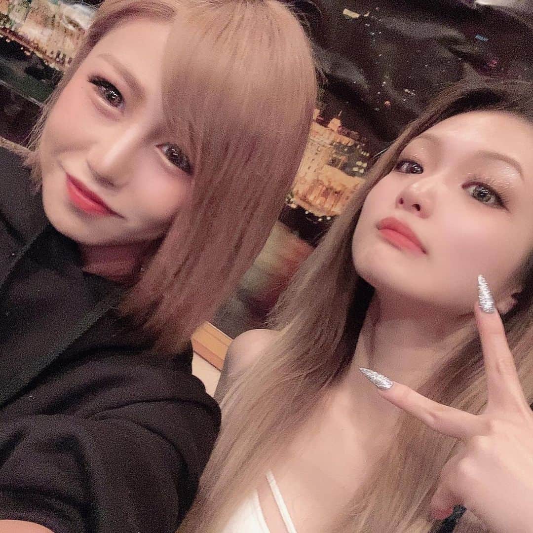 のインスタグラム：「ポケットからきゅんです🤏🏾💞」
