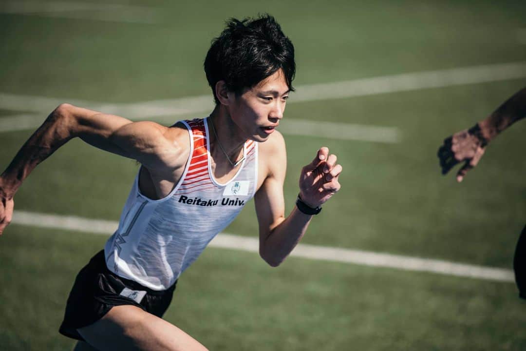 のインスタグラム：「The Reitaku University Ekiden team leverages their camaraderie and teamwork to compete in long-distance relay races at an elite level. This campaign was shot in early February 2020 in Japan. We hope to connect with you virtually and be inspired together by their story of bringing out the best in one another.  “You reach and grab it, and you remember, in a sense. This thing - sash - reminds you of where it has been. It is soaked in the sweat of your teammates: a testament to the efforts that they have already put in.“ - Reitaku University Ekiden team member Ryo Miyata  It’s time to bring out the best in each other.   It’s Time to Fly. #timetofly」