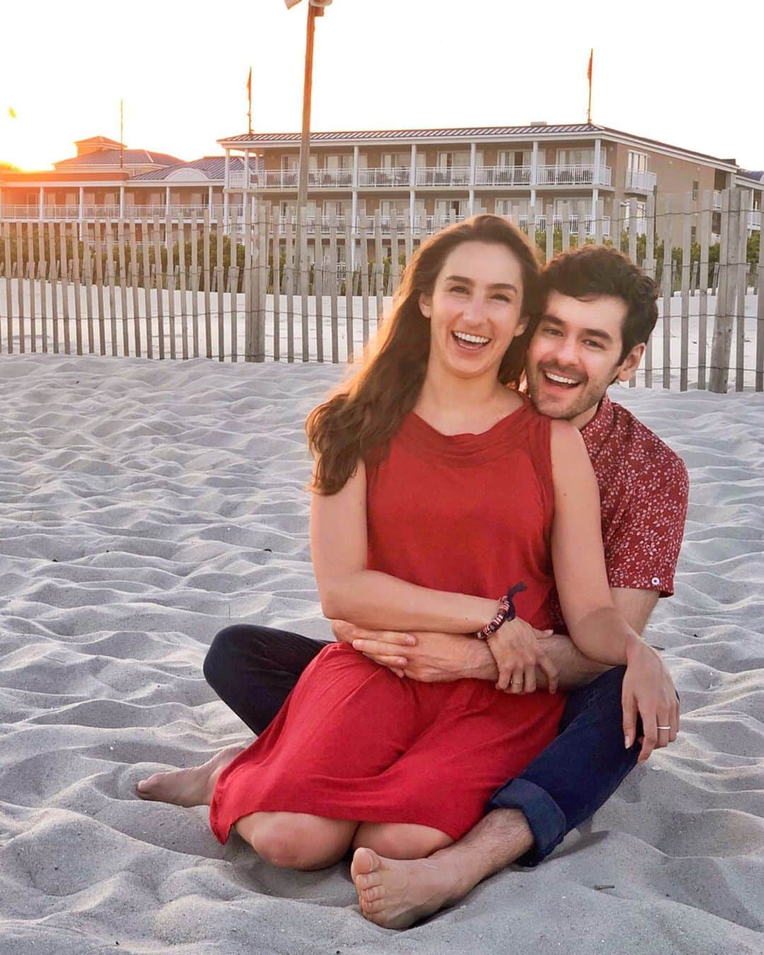 ブレンダン・ロビンソンさんのインスタグラム写真 - (ブレンダン・ロビンソンInstagram)「Enjoying the beautiful sunset w/ this beautiful girl ❤️ @hpugz  . 📸 by @artistmattlong  . . . #sunset #beach #summer #love #couple #vacation #beautiful」7月7日 2時25分 - brendanrobinson